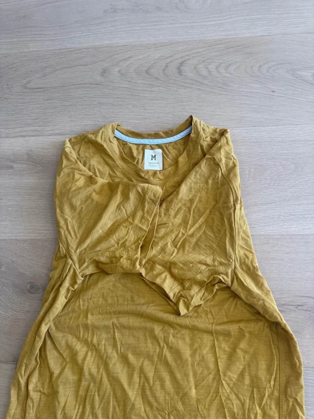 Tracksmith Harrier Tee Shirt - Picture 4 of 10